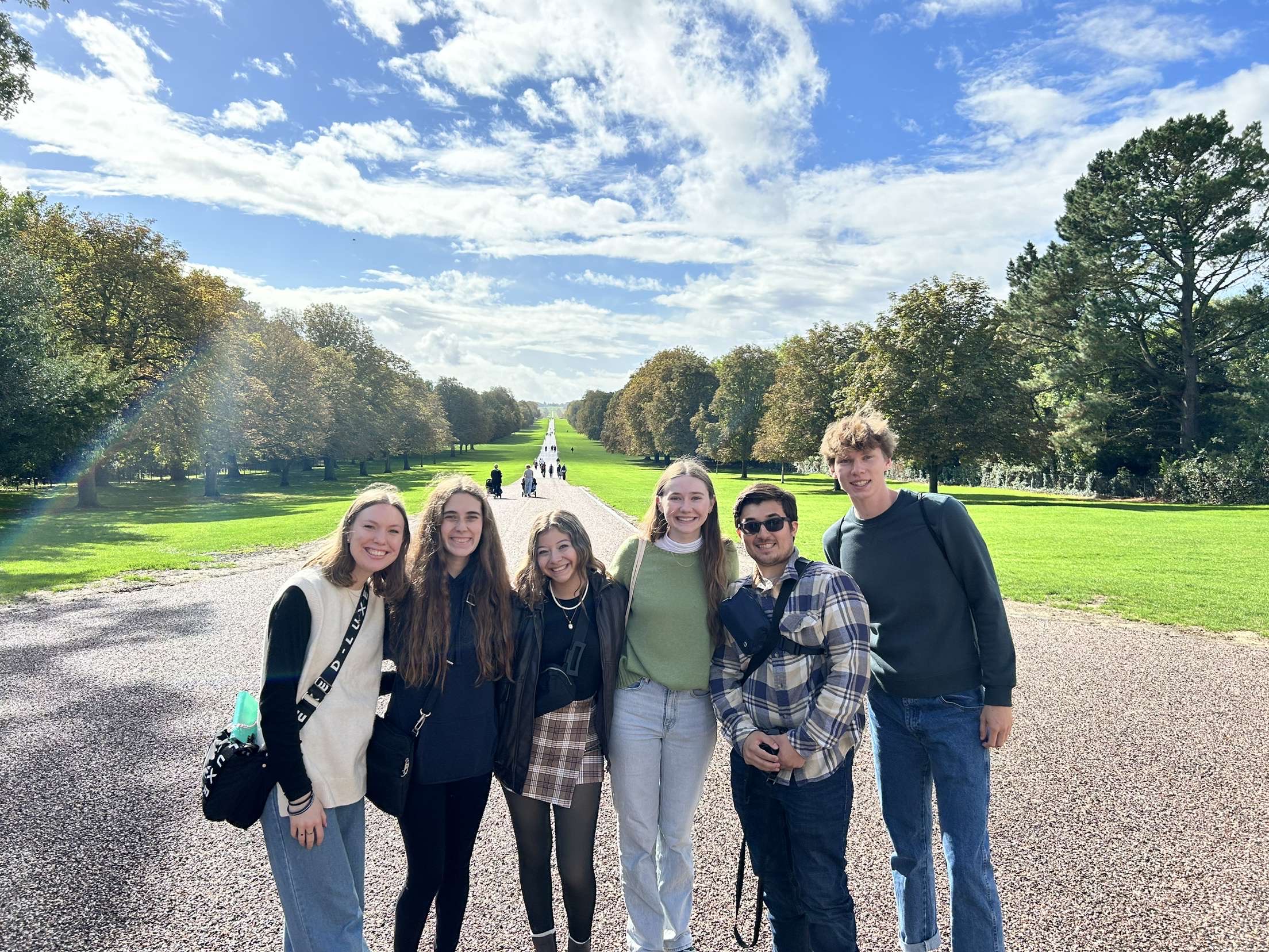 Brooke C and friends on the long walk in to Windsor